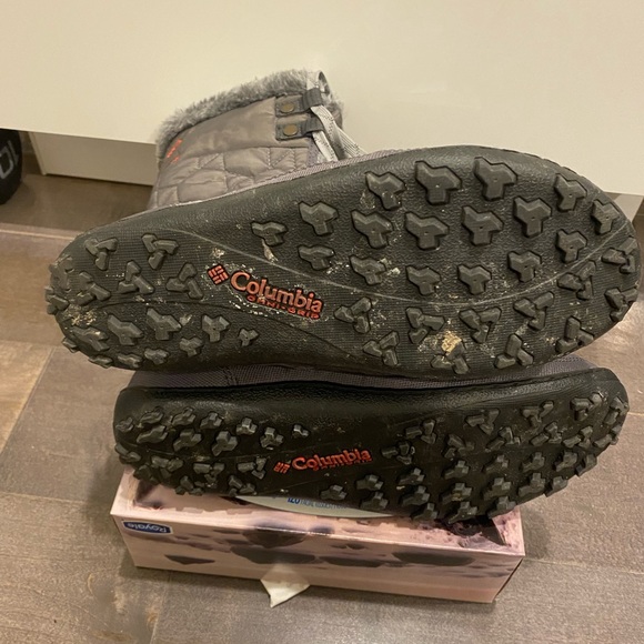 Columbia winter boots - Picture 2 of 12